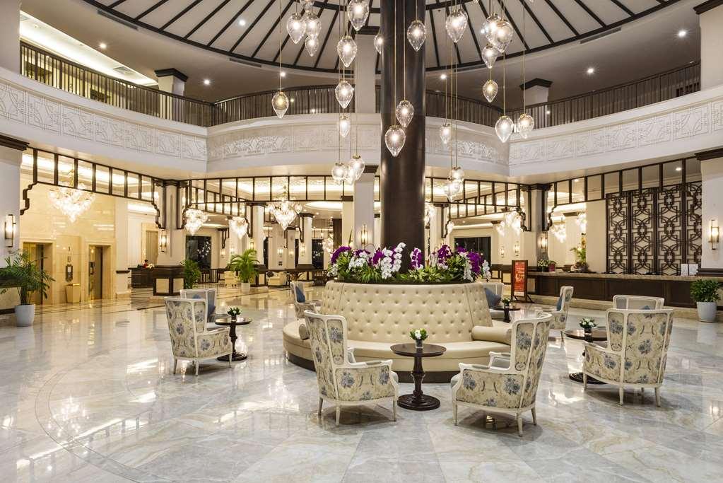 Melia Vinpearl Cua Hoi Beach Resort Cửa Lò İç mekan fotoğraf